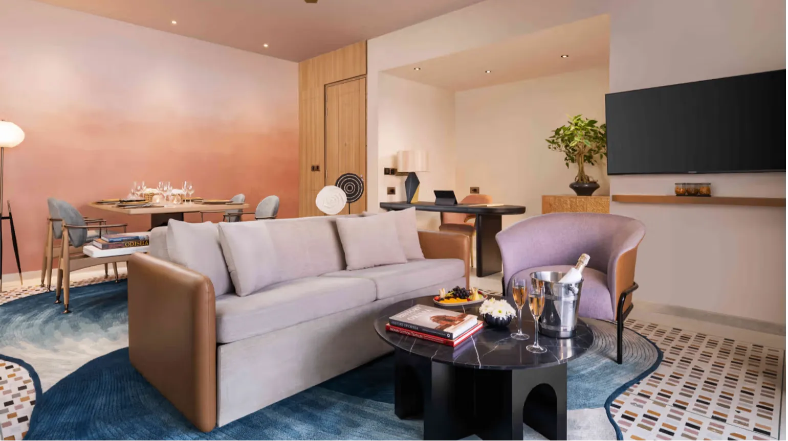 Luxury Sea View Suite with Balcony